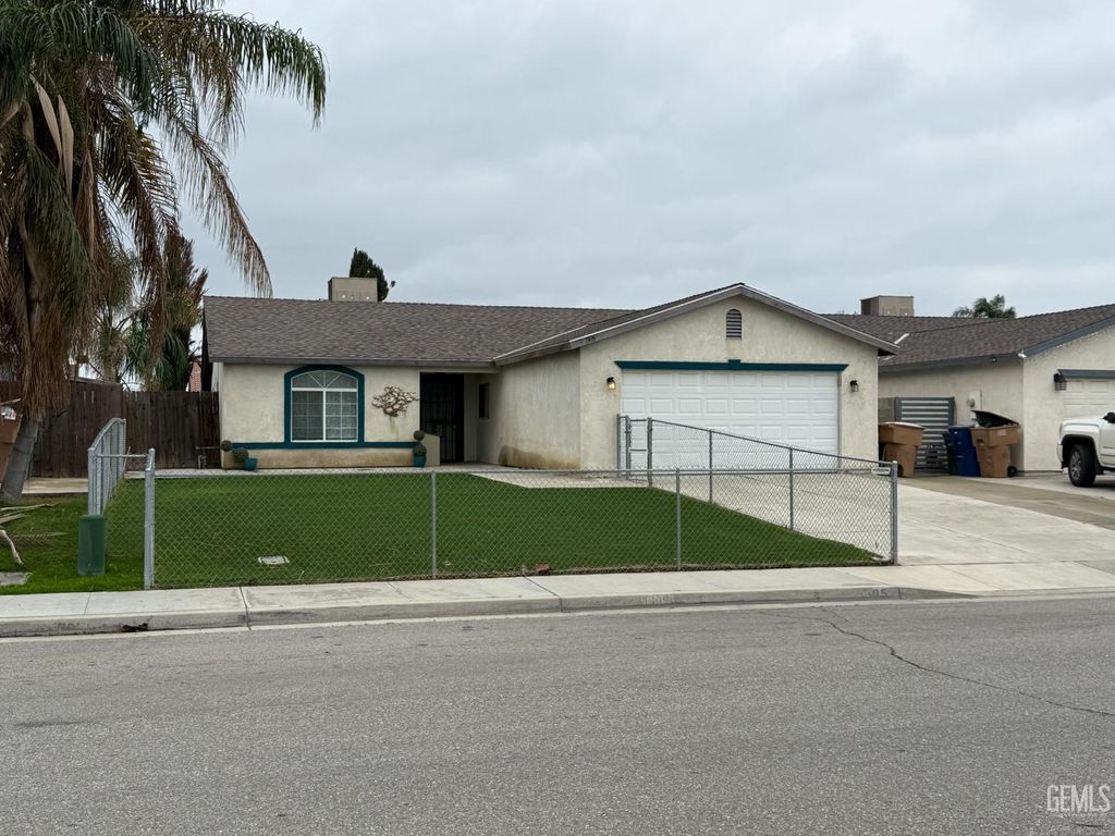 Photo of 1305 Quartz Hill Road, Bakersfield, CA 93307 (MLS # 202513819)