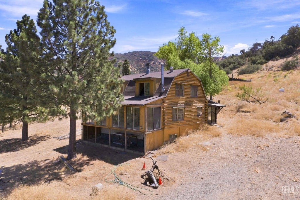 Photo of 7700 Digier Road, Lebec, CA 93243 (MLS # 202609552)