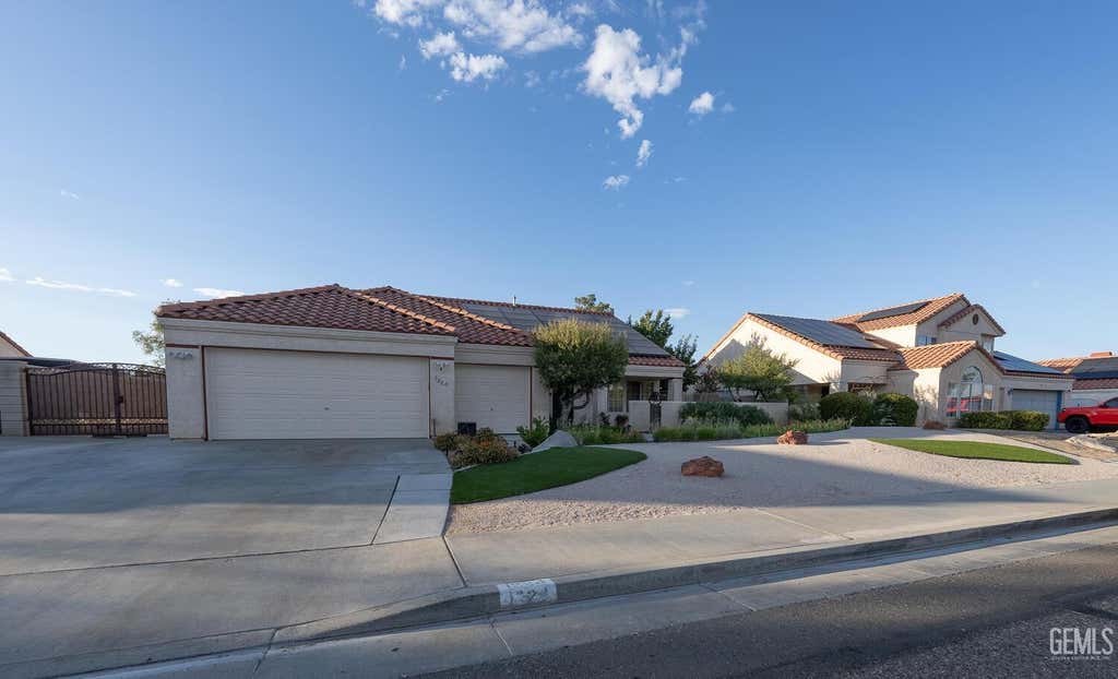 Photo of 1224 Quail Way, Ridgecrest, CA 93555 (MLS # 202606708)