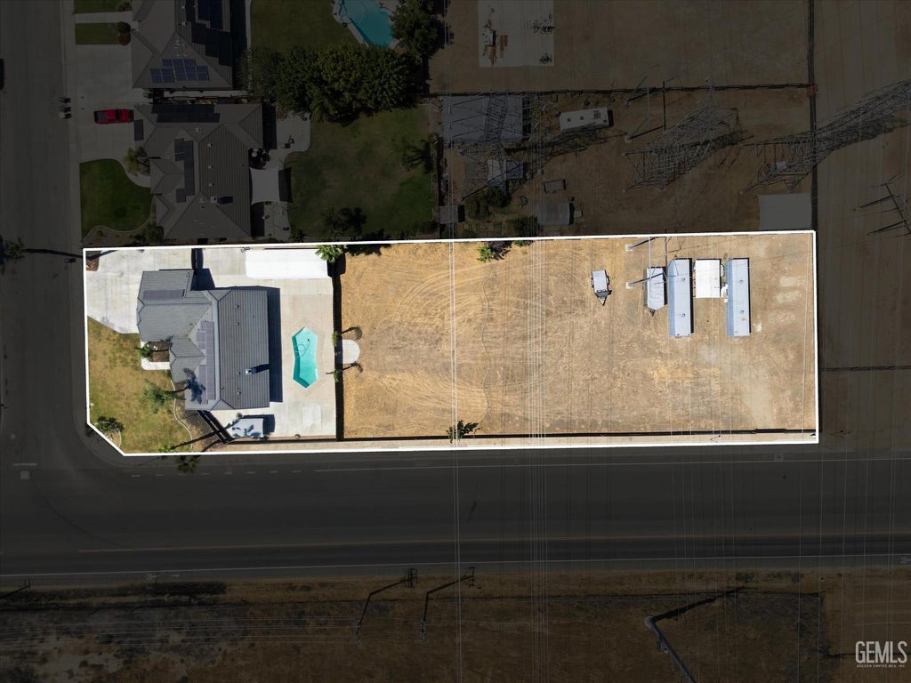 Photo of 14500 Dobbs Avenue, Bakersfield, CA 93314 (MLS # 202609637)