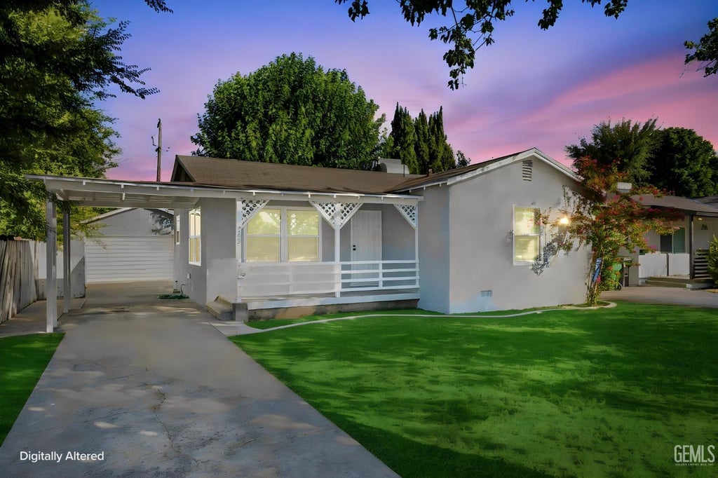 Photo of 0 742 California Ave AVE, Shafter, CA 93263 (MLS # 202607038)