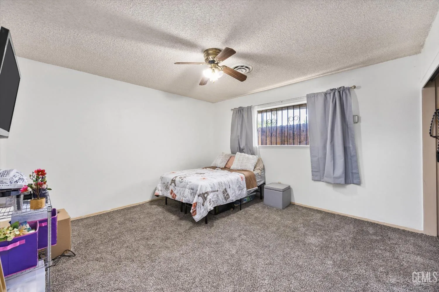 Bakersfield, California 93309, United States, 3 Bedrooms Bedrooms, ,2 BathroomsBathrooms,Residential,Active,195869