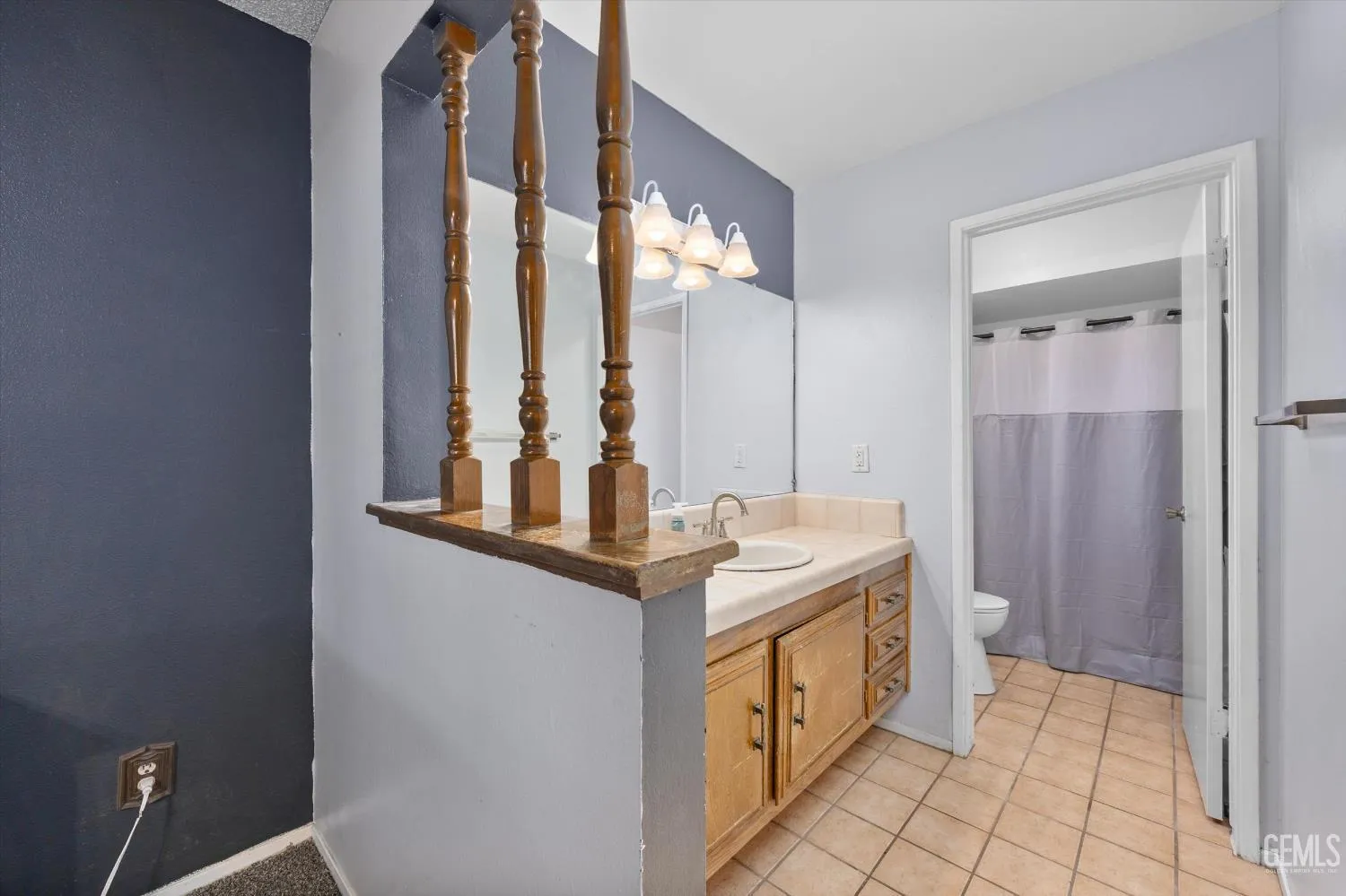 Bakersfield, California 93309, United States, 3 Bedrooms Bedrooms, ,2 BathroomsBathrooms,Residential,Active,195869