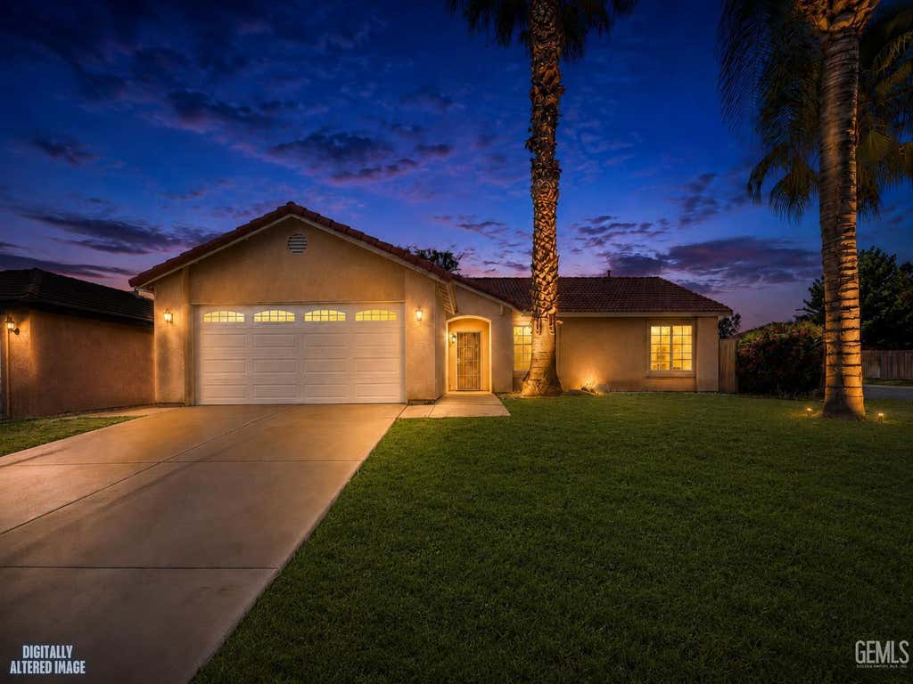 Photo of 11008 Camino La Paz, Bakersfield, CA 93306 (MLS # 202605730)