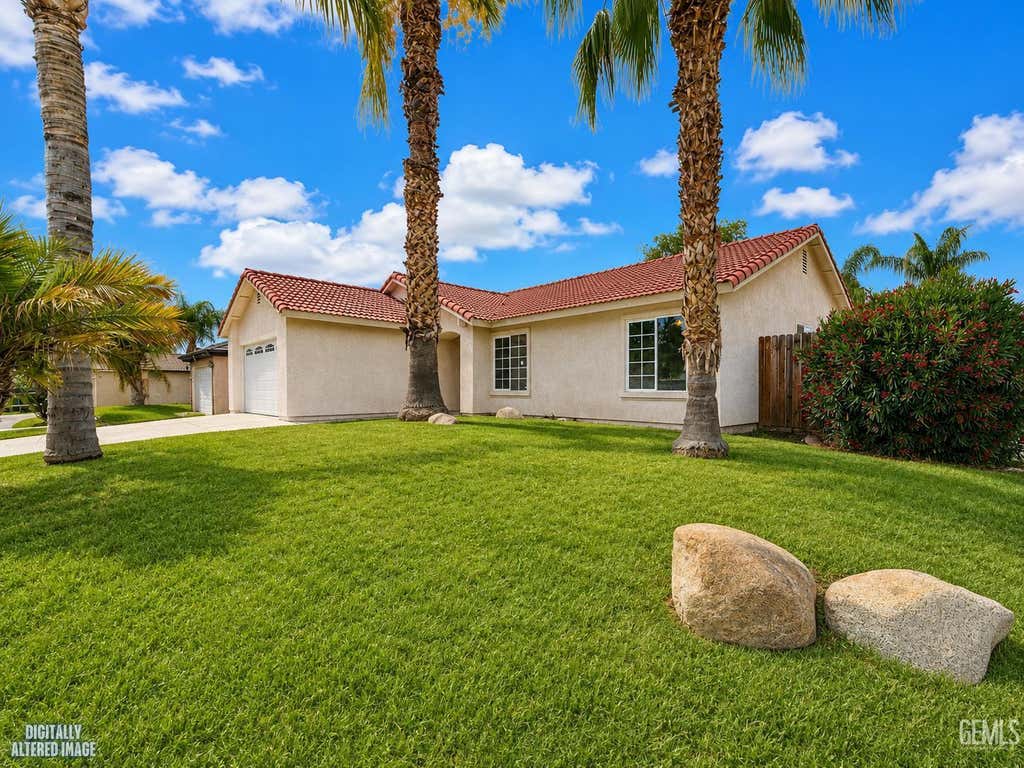 Photo of 11008 Camino La Paz, Bakersfield, CA 93306 (MLS # 202605730)