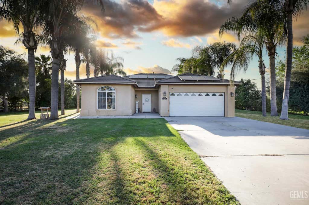 Photo of 5351 Gatson Street, Bakersfield, CA 93314 (MLS # 202603270)