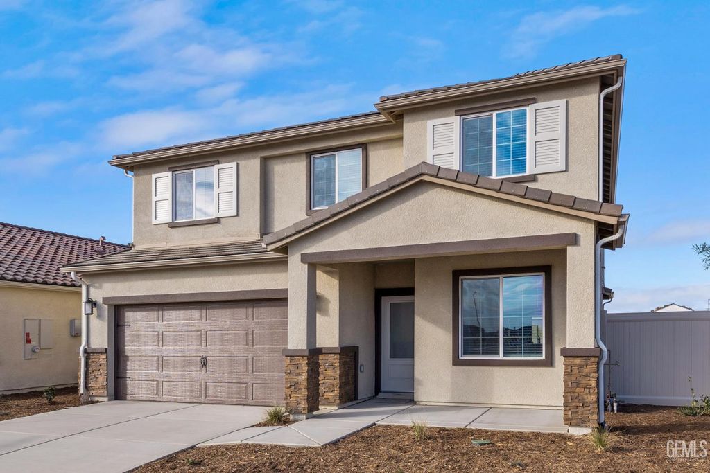 Photo of 7704 Rambutan Place, Bakersfield, CA 93313 (MLS # 202603544)