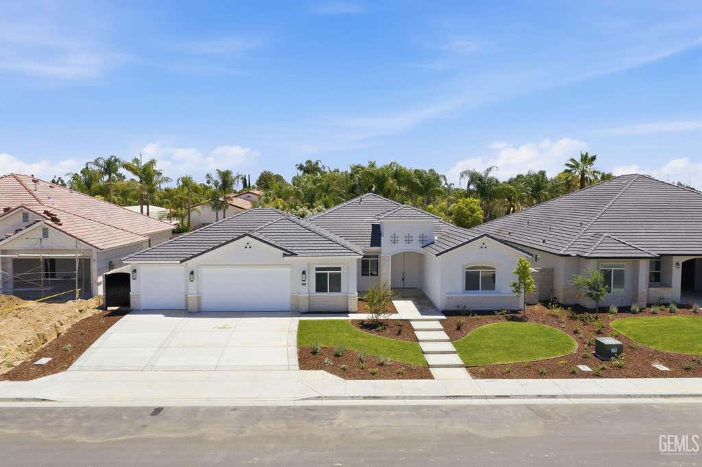 Photo of 13544 Velma Pearl Way, Bakersfield, CA 93314 (MLS # 202601493)