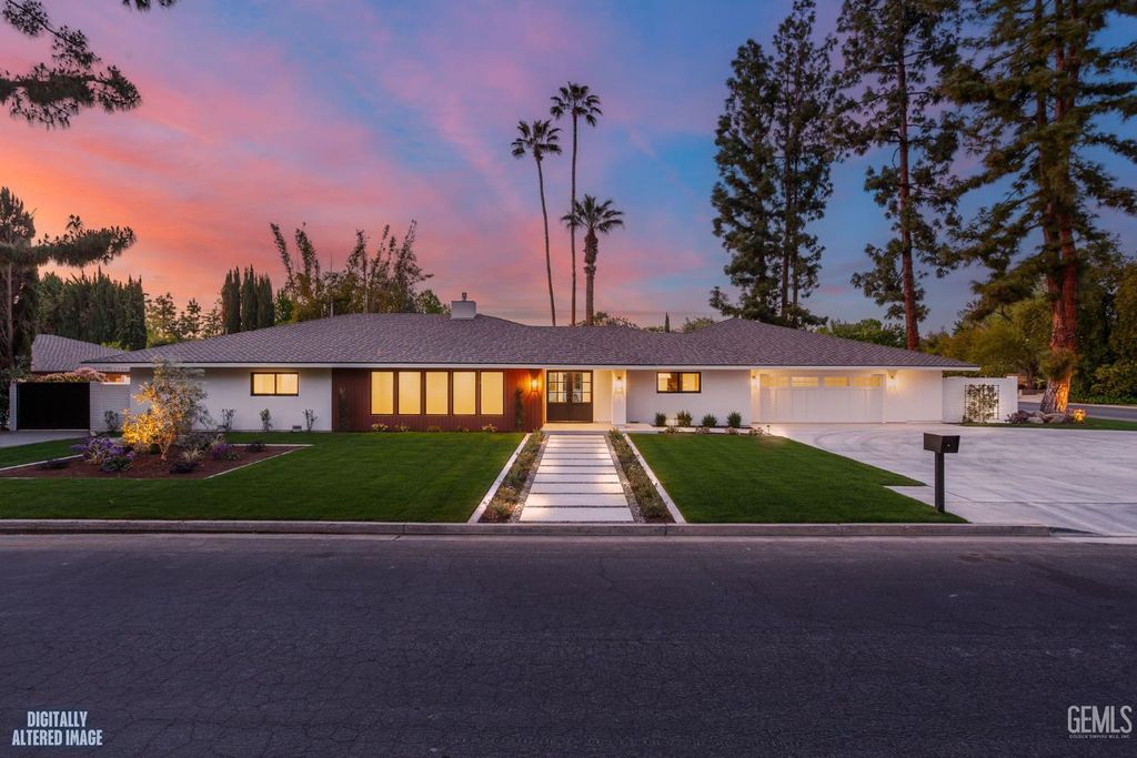 Photo of 6600 Kane Way, Bakersfield, CA 93309 (MLS # 202602761)