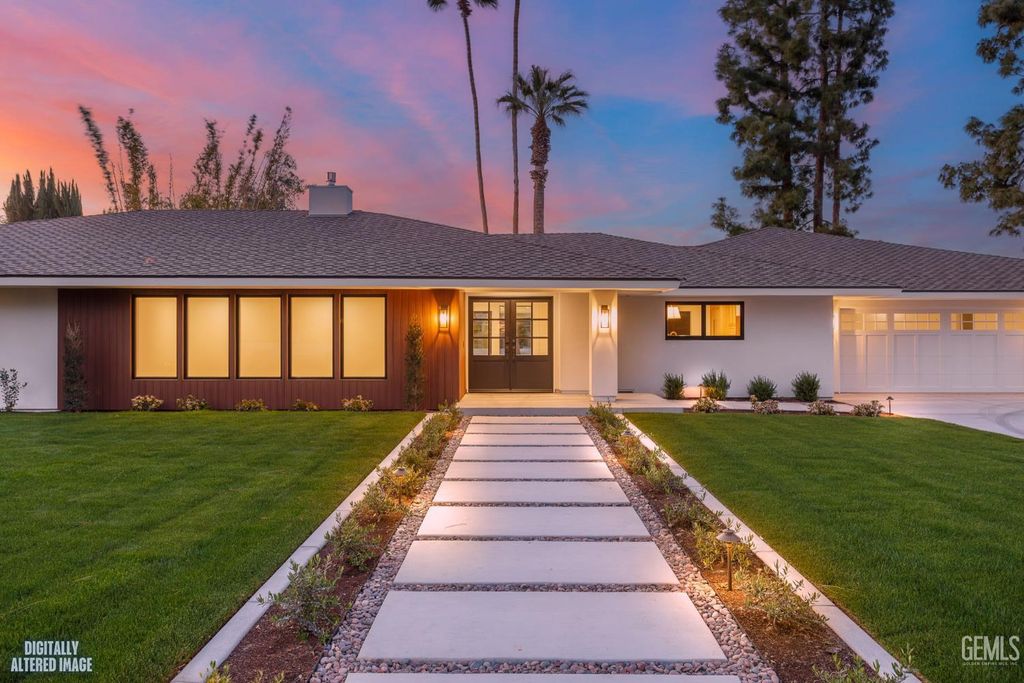 Photo of 6600 Kane Way, Bakersfield, CA 93309 (MLS # 202602761)