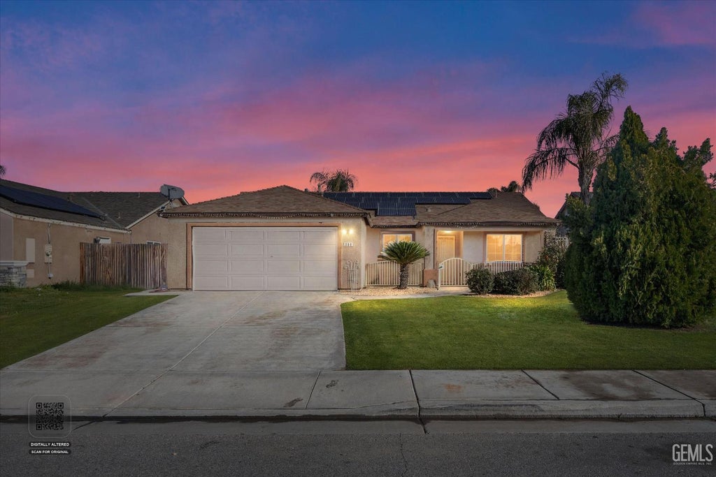 Photo of 308 War Admiral Drive, Bakersfield, CA 93307 (MLS # 202602177)