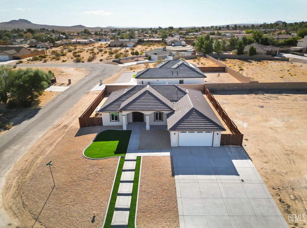 Photo of 21724 Darrow Drive, California City, CA 93505 (MLS # 202510704)