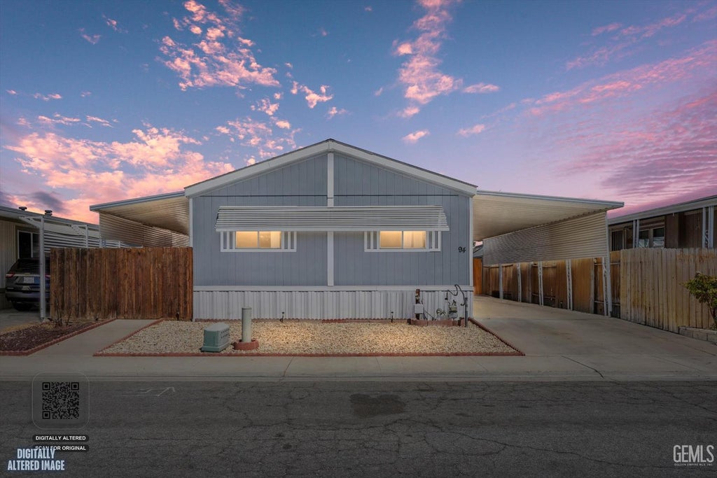 Photo of 1301 Taft Highway #94, Bakersfield, CA 93307 (MLS # 202610288)