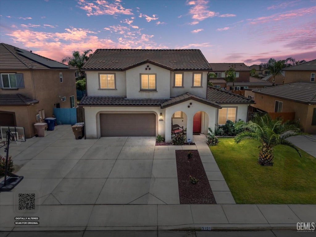 Photo of 5101 Gleaming Gem Way, Bakersfield, CA 93313 (MLS # 202609079)