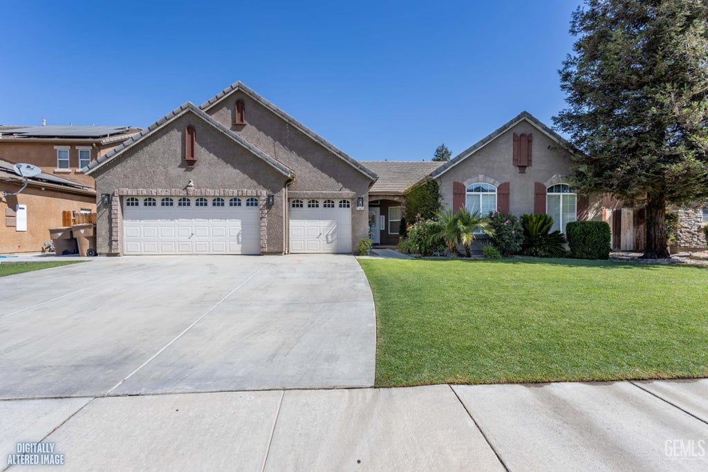 Photo of 11410 Tagus Drive, Bakersfield, CA 93311 (MLS # 202608767)