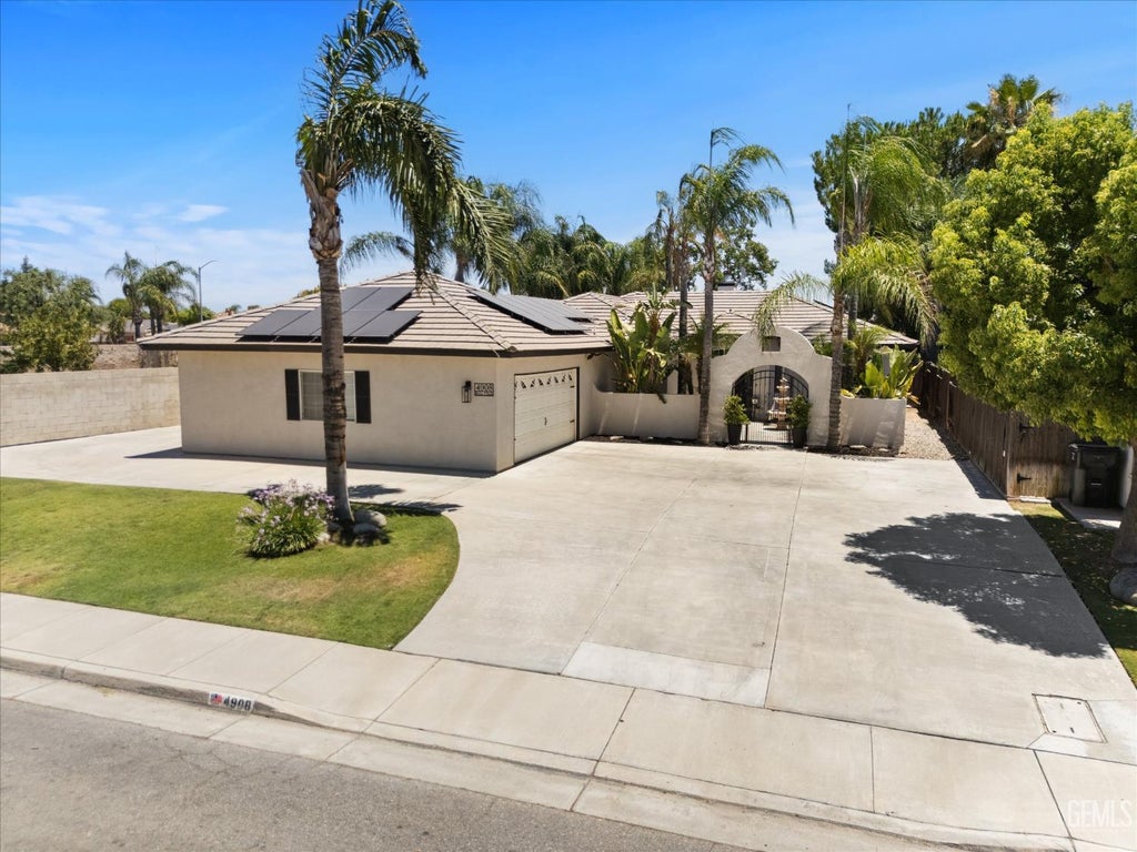 Photo of 4908 Polo Club Drive, Bakersfield, CA 93312 (MLS # 202607035)