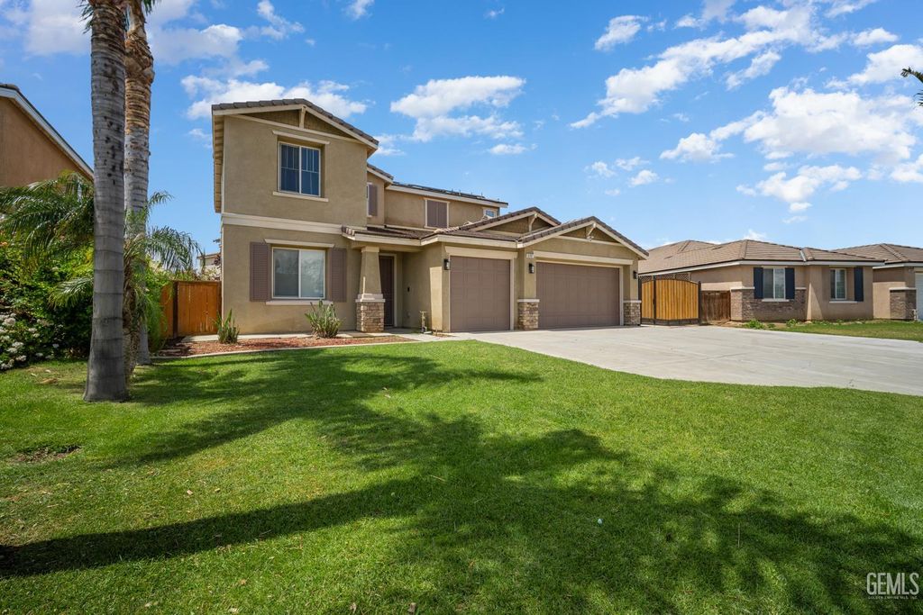 Photo of 6107 Shasta Daisy Way, Bakersfield, CA 93311 (MLS # 202600810)
