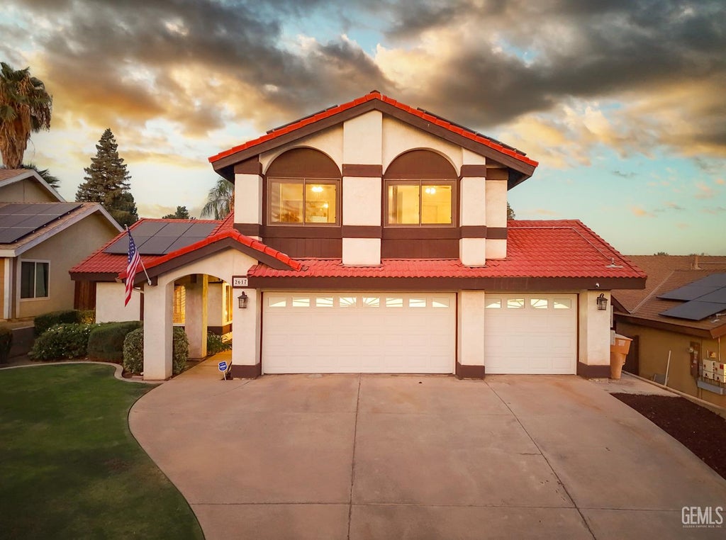Photo of 2617 Puder Street, Bakersfield, CA 93306 (MLS # 202609454)
