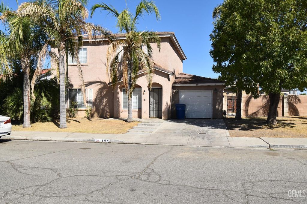 Photo of 111 Dorrance Street, Bakersfield, CA 93307 (MLS # 202511418)