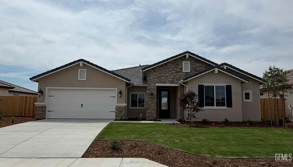 Photo of 11035 Alcazar Avenue, Bakersfield, CA 93311 (MLS # 202607897)