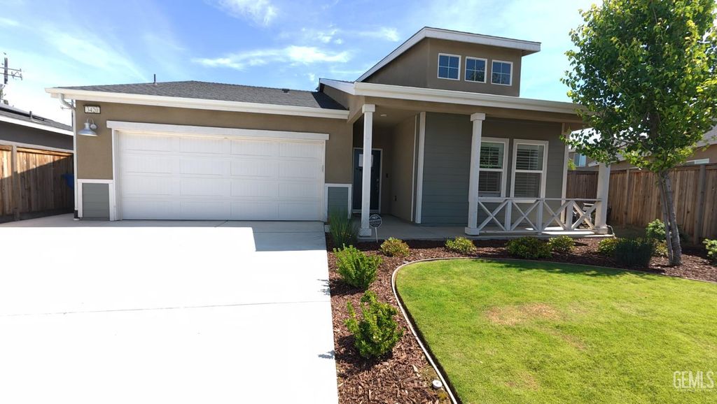 Photo of 3420 Birchmont Way, Shafter, CA 93263 (MLS # 202603875)