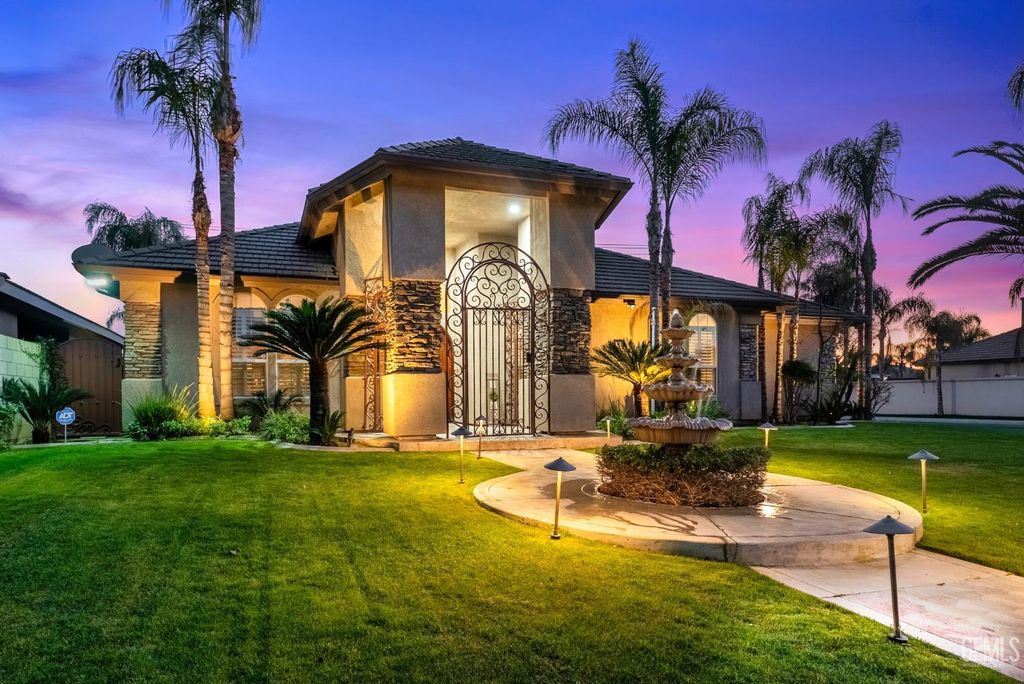 Photo of 11721 New Hampshire Avenue, Bakersfield, CA 93312 (MLS # 202601180)