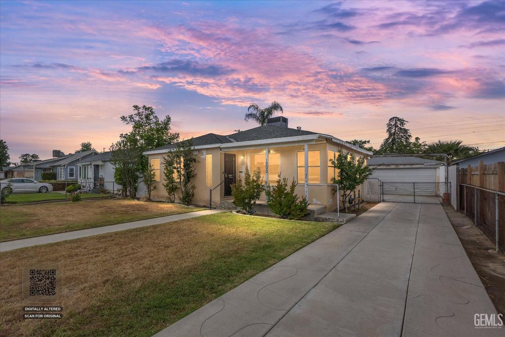 Photo of 1200 2nd Street, Bakersfield, CA 93304 (MLS # 202603952)