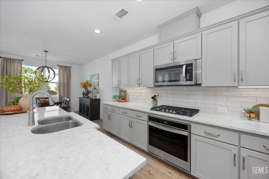 Photo of 14208 Boon Way, Bakersfield, CA 93311 (MLS # 202510491)