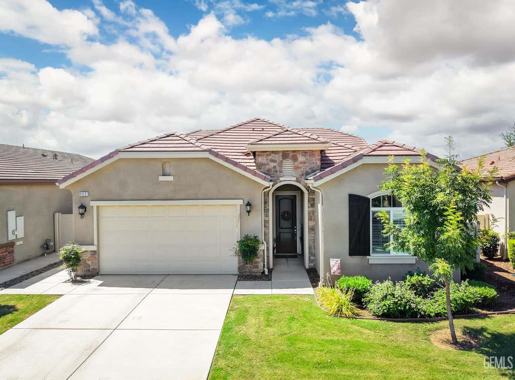 Photo of 9801 Tallin Place, Bakersfield, CA 93306 (MLS # 202607790)