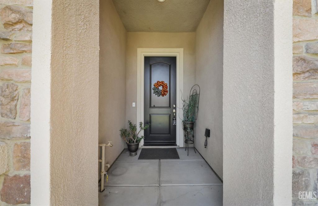 Photo of 9801 Tallin Place, Bakersfield, CA 93306 (MLS # 202607790)