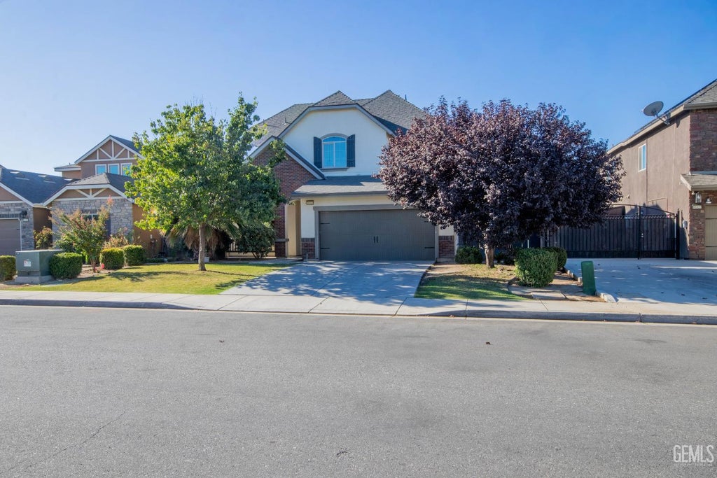 Photo of 10323 Alondra Avenue, Bakersfield, CA 93311 (MLS # 202609872)