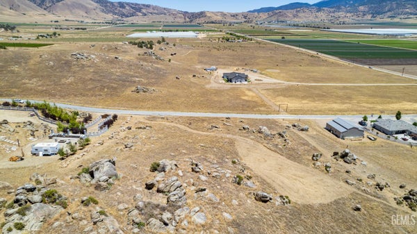 TURF ST, TEHACHAPI, CA 93561 - Image 98f2aebbf9779343879b1ccb673ae9e1/2160619939