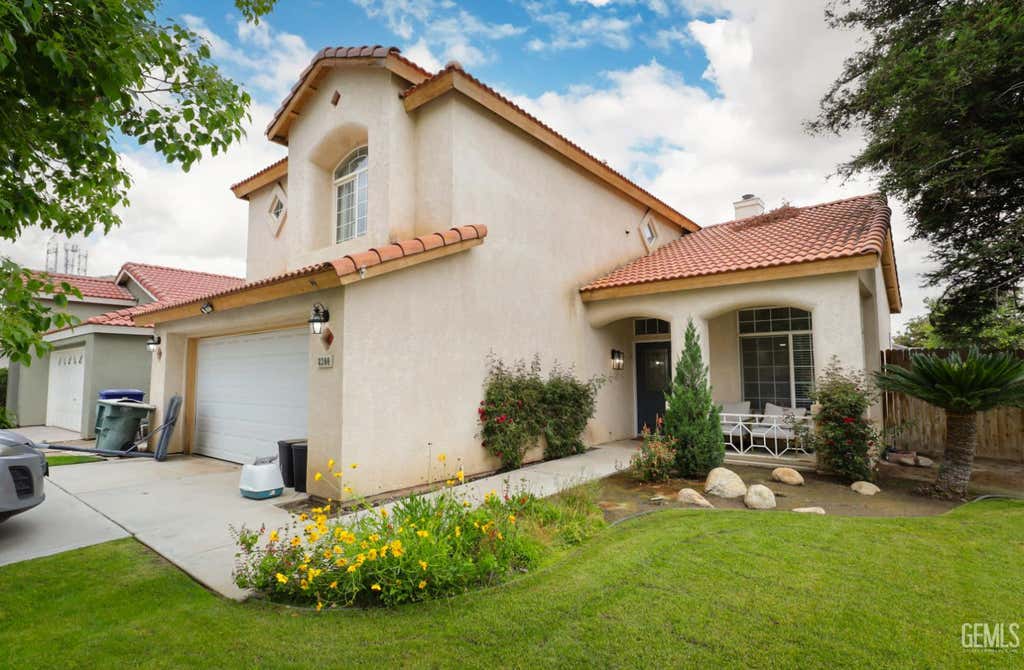 Photo of 8300 Black Knot Court, Bakersfield, CA 93311 (MLS # 202604568)