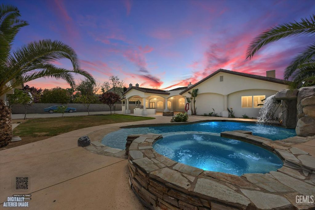 Photo of 14614 Tribute Way, Bakersfield, CA 93314 (MLS # 202602667)