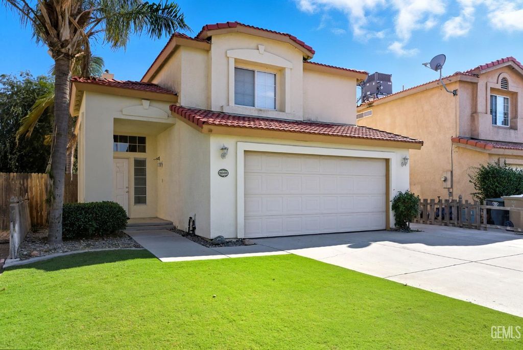 Photo of 9609 Salinger Street, Bakersfield, CA 93311 (MLS # 202511288)