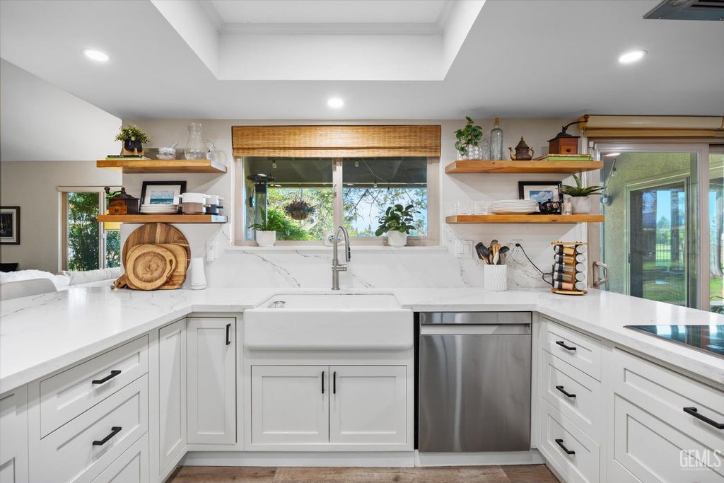 Photo of 2000 Ashe Road #2, Bakersfield, CA 93309 (MLS # 202603947)