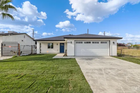 808 Southgate Drive, Bakersfield, CA 93307 - MLS#: 202503783