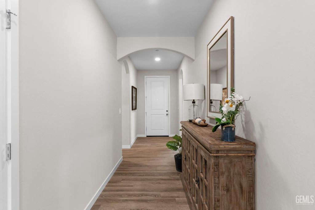 Photo of 6107 Curvy Hills Drive, Bakersfield, CA 93306 (MLS # 202510666)