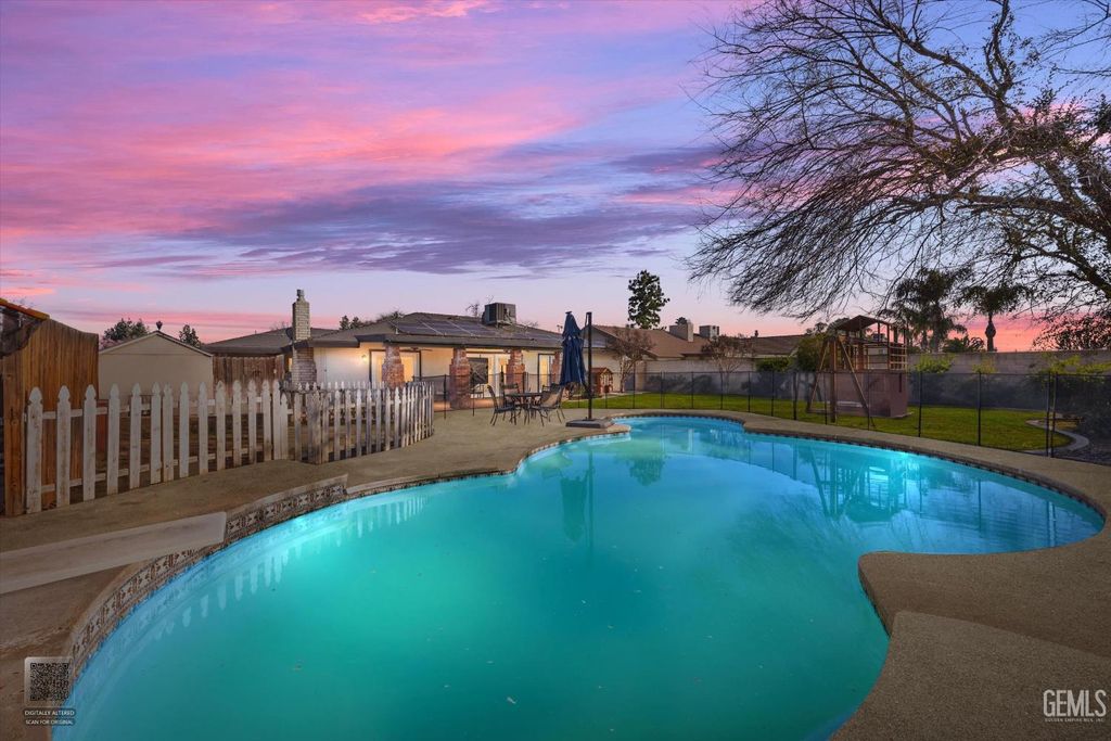 Photo of 7107 Creemore Street, Bakersfield, CA 93308 (MLS # 202600719)