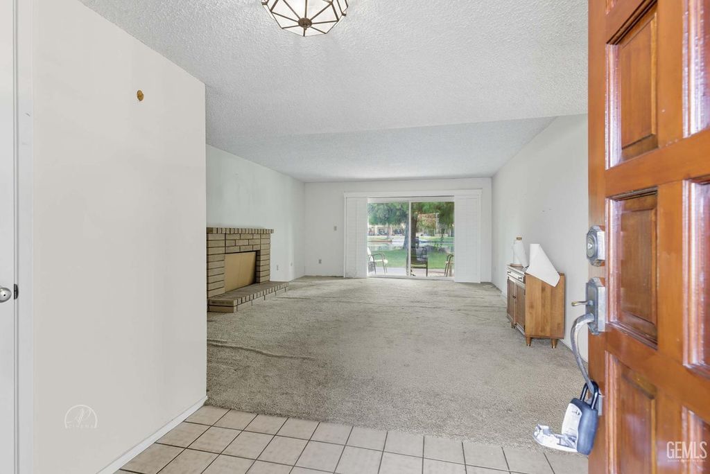 Photo of 4165 Pinewood Lake Drive, Bakersfield, CA 93309 (MLS # 202510782)