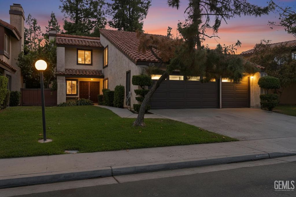 Photo of 4165 Pinewood Lake Drive, Bakersfield, CA 93309 (MLS # 202510782)