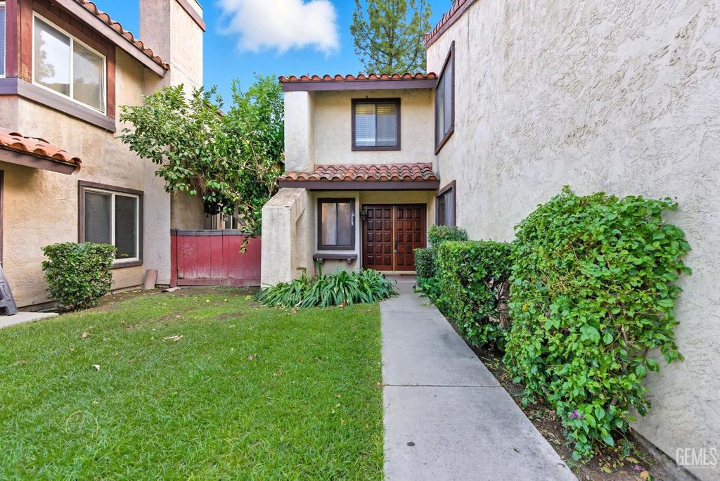 Photo of 4165 Pinewood Lake Drive, Bakersfield, CA 93309 (MLS # 202510782)
