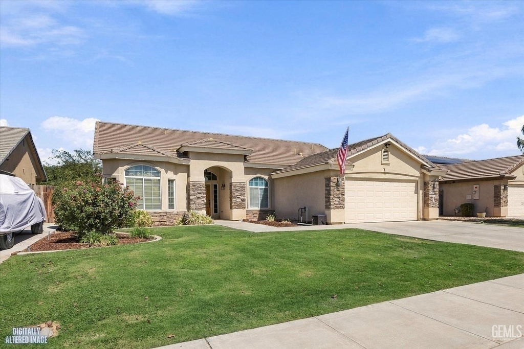 Photo of 654 Mountain Mist Court, Bakersfield, CA 93308 (MLS # 202610427)