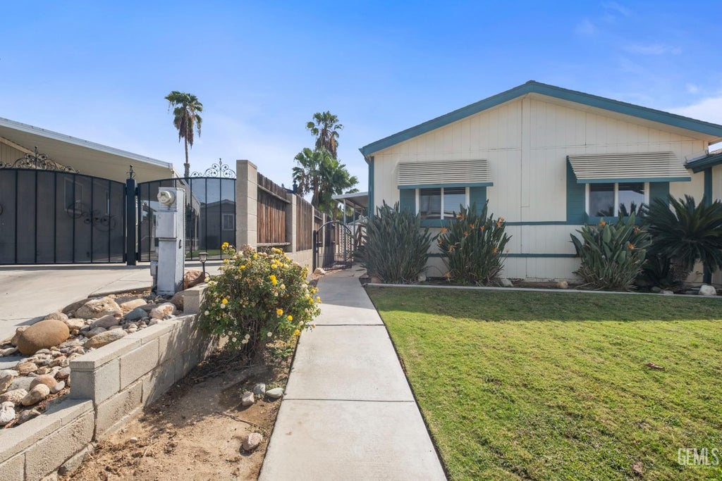 Photo of 9000 Eastwind Circle, Bakersfield, CA 93306 (MLS # 202610439)