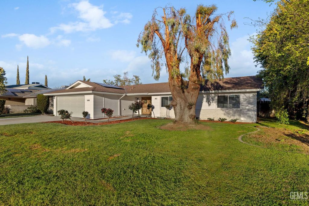 Photo of 500 Friant Court, Bakersfield, CA 93309 (MLS # 202602456)