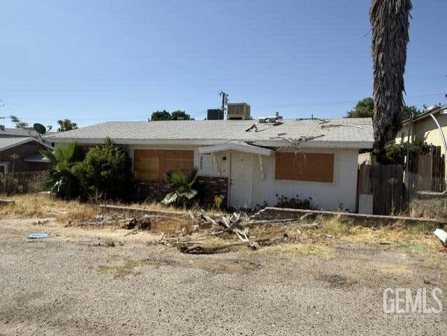 Photo of 307 A Street, Taft, CA 93268 (MLS # 202607105)