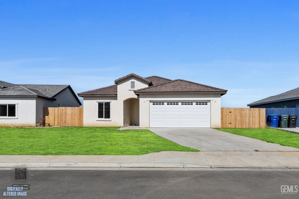 Photo of 6020 Curvy Hills Drive, Bakersfield, CA 93306 (MLS # 202604017)