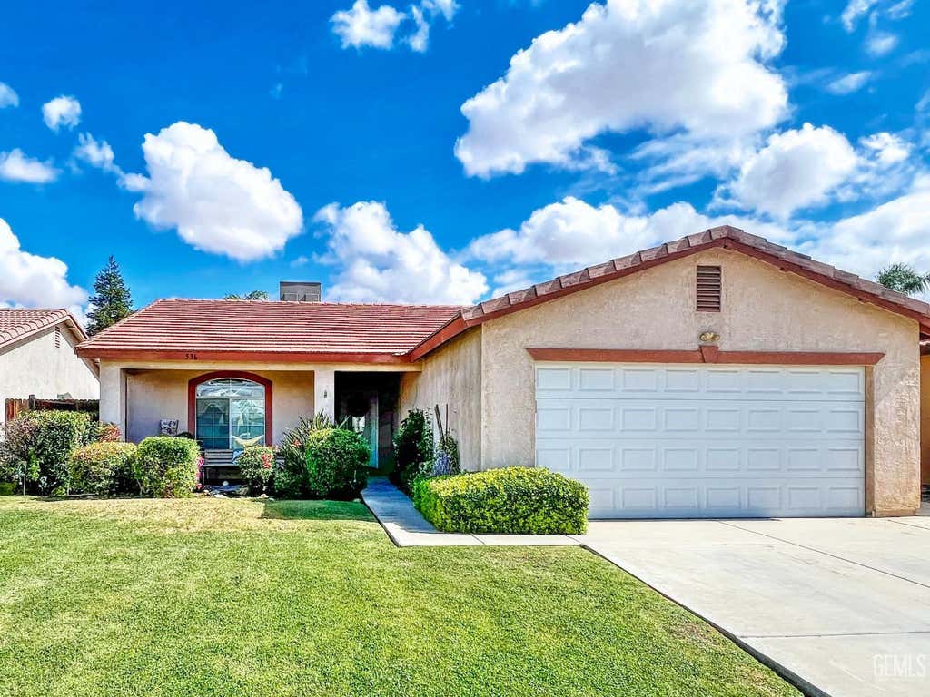 Photo of 536 Sunset Meadow Lane, Bakersfield, CA 93308 (MLS # 202606047)