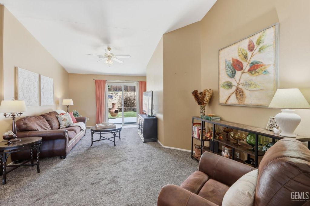 Photo of 536 Sunset Meadow Lane, Bakersfield, CA 93308 (MLS # 202606047)