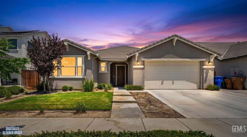 Photo of 15618 Donostia Street, Bakersfield, CA 93314 (MLS # 202607661)
